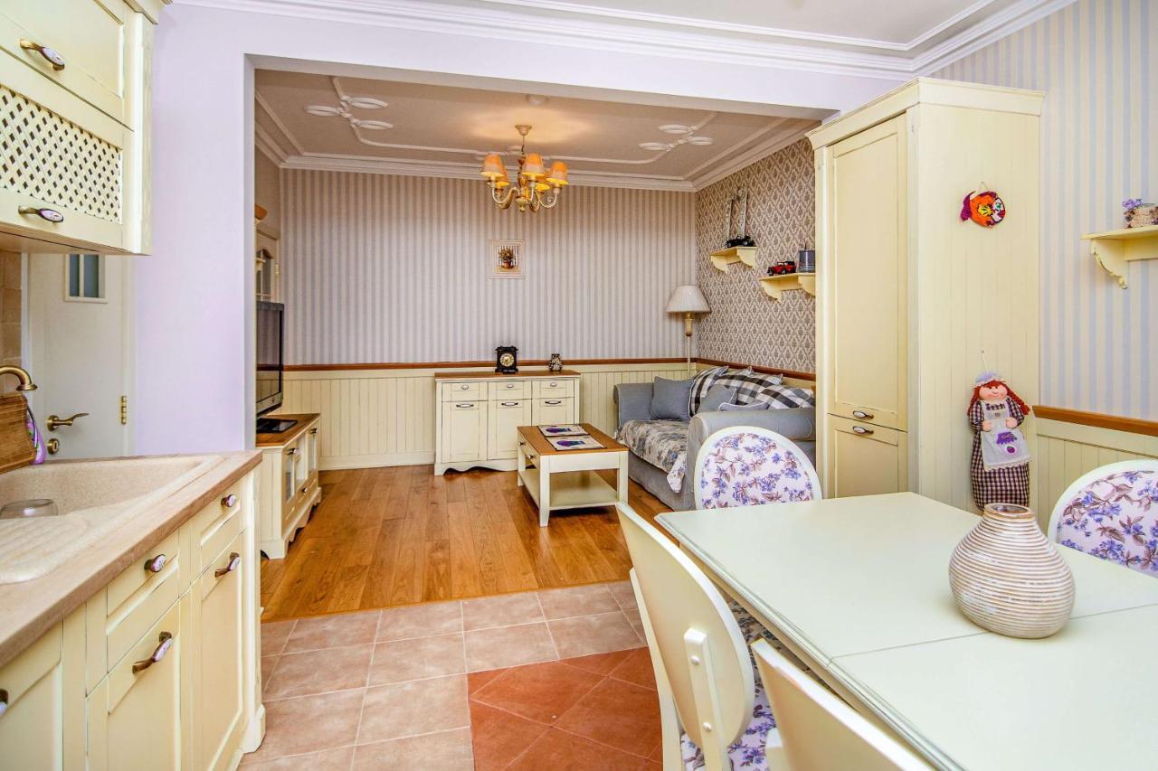 Central Shabby Chic Flat Close To Paid Parking Lejlighed Varna Eksteriør billede